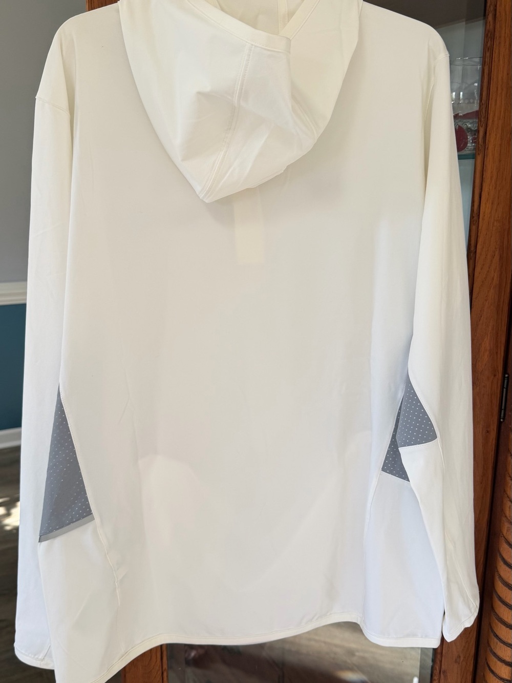 NWT Under Armour White & Gray St. Jude Performance Pullover Jacket - Picture 11 of 16